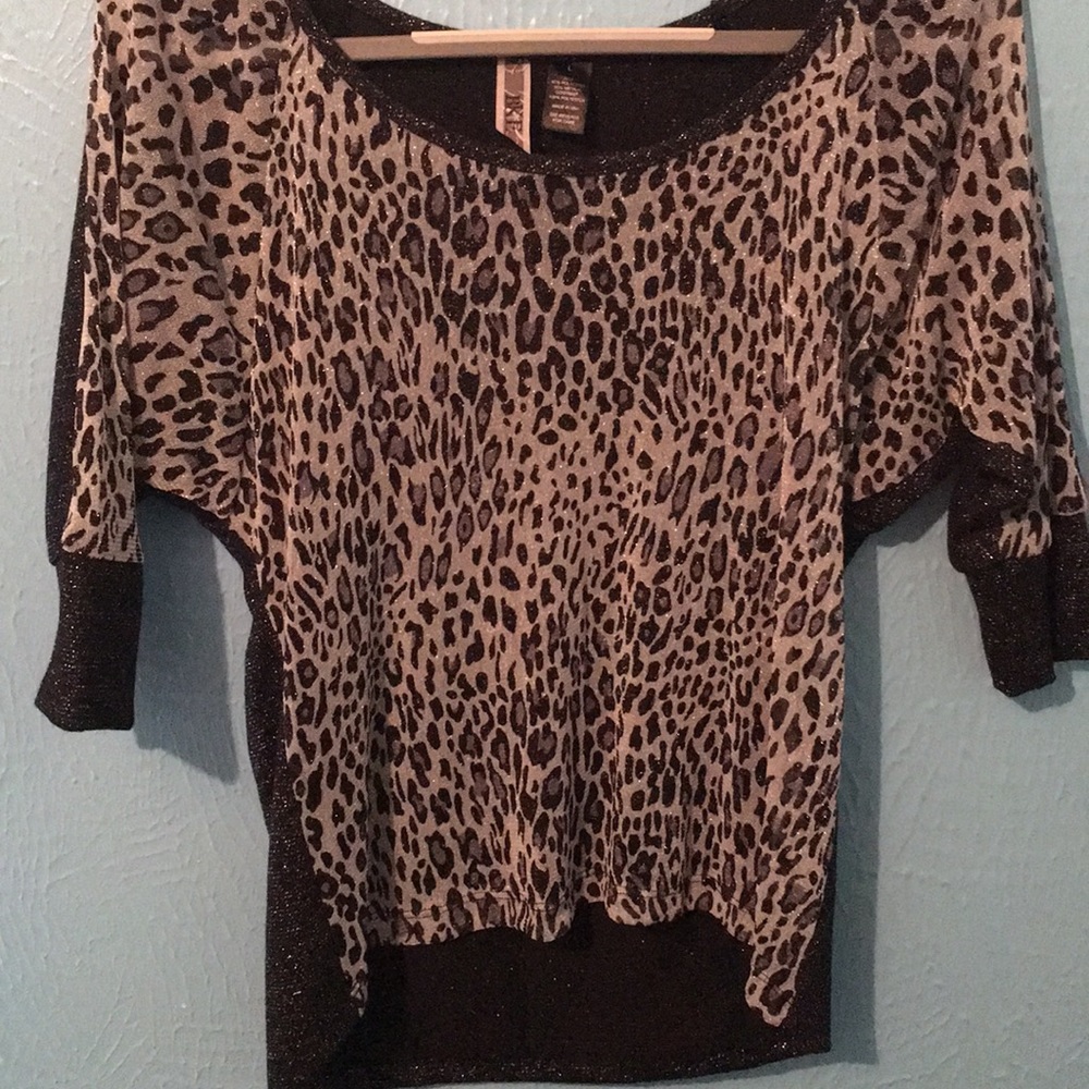 BKE sweater,3/4 sleeves, wore once. Size large.